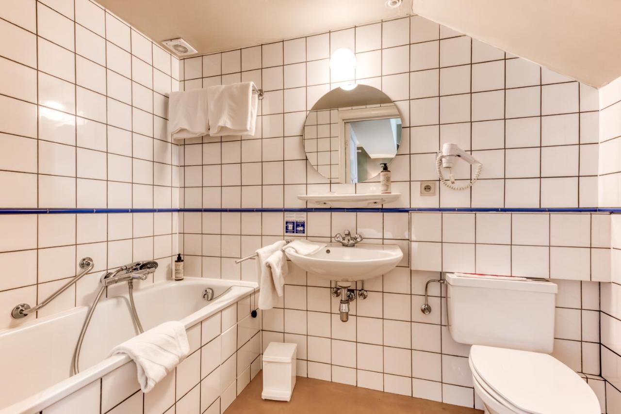 Hotel Le Cor De Chasse サン・テュベール エクステリア 写真
