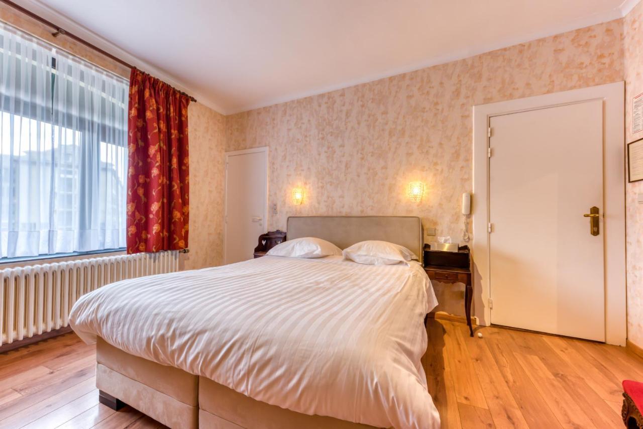 Hotel Le Cor De Chasse サン・テュベール エクステリア 写真