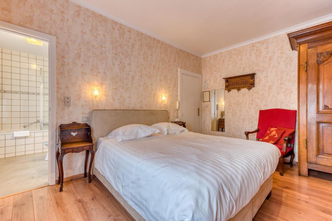 Hotel Le Cor De Chasse サン・テュベール エクステリア 写真